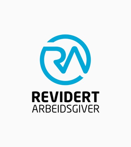 Firkantet logo til Revidert Arbeidsgiver med logoikonet over bedriftsnavnet og hvit bakgrunn.
